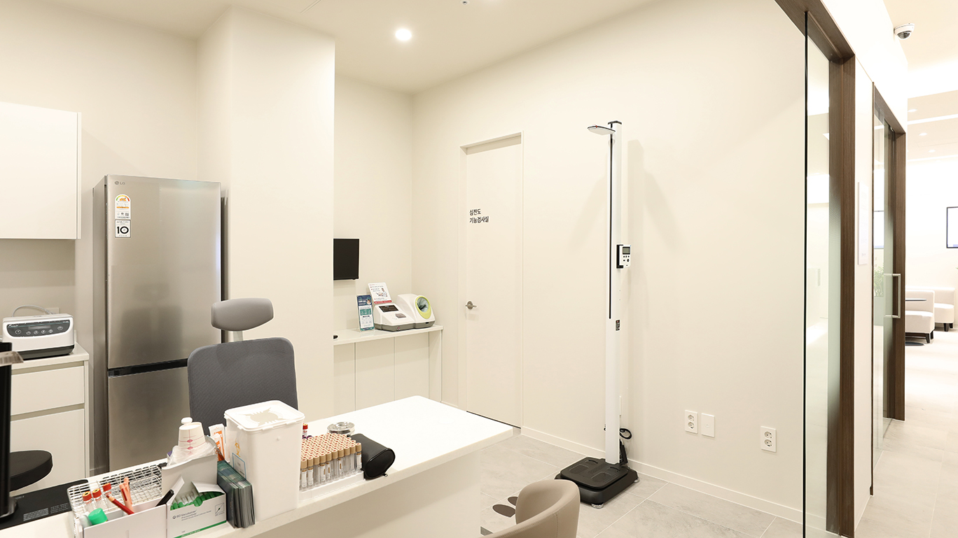 연세김진석내과 인테리어 사진9